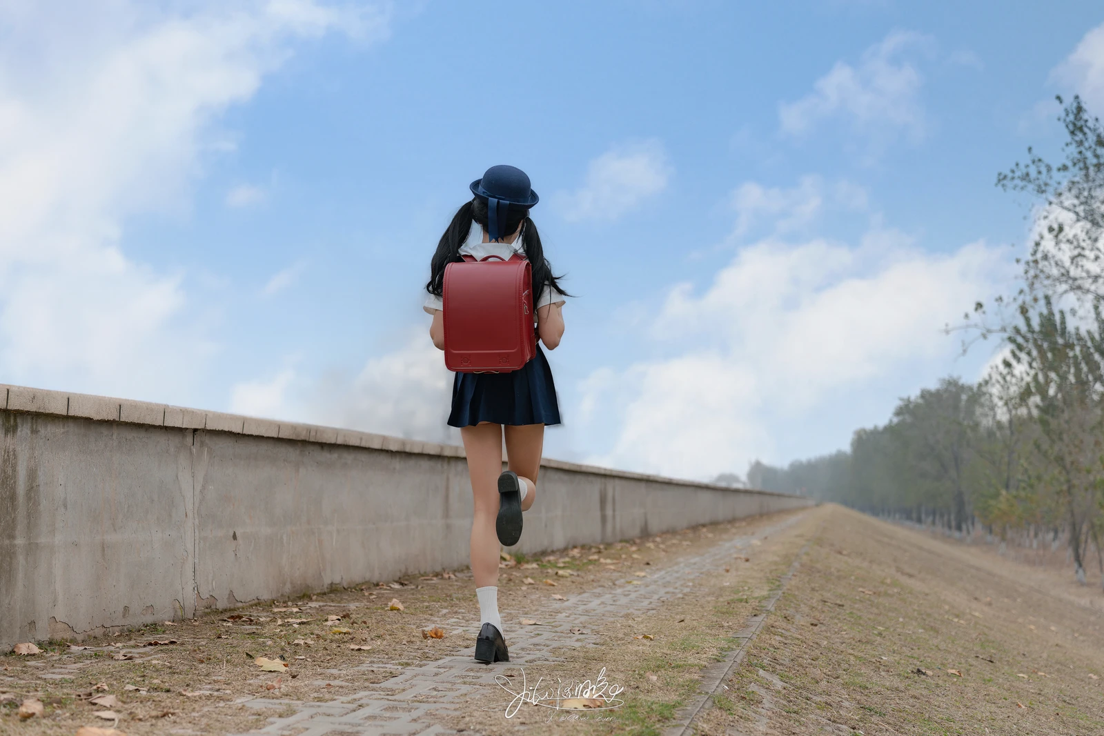 咬一口兔娘---捕获水手服-[76P1V-1.49GB]-3.webp
